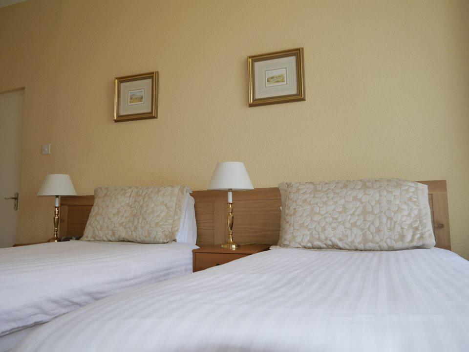 Conference View Guest House Harrogate Exterior foto